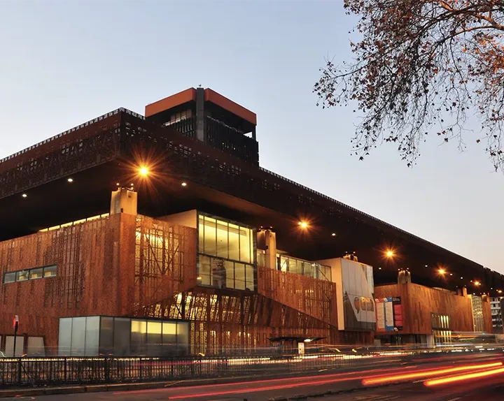 Sala 2 – Centro Cultural Gabriela Mistral (GAM)